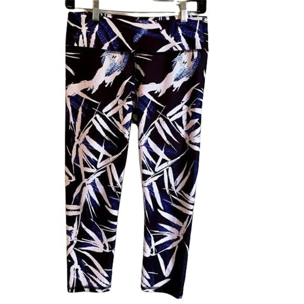 Fabletics Exercise Work out Capris Size Small